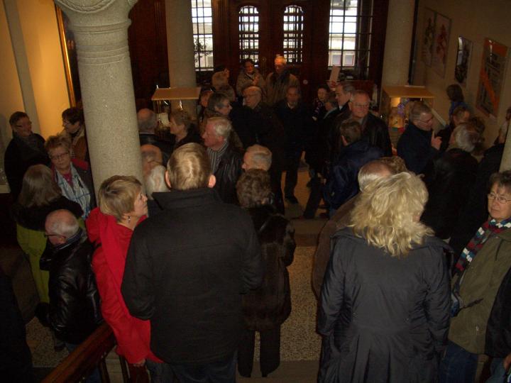 Mødested i forhallen